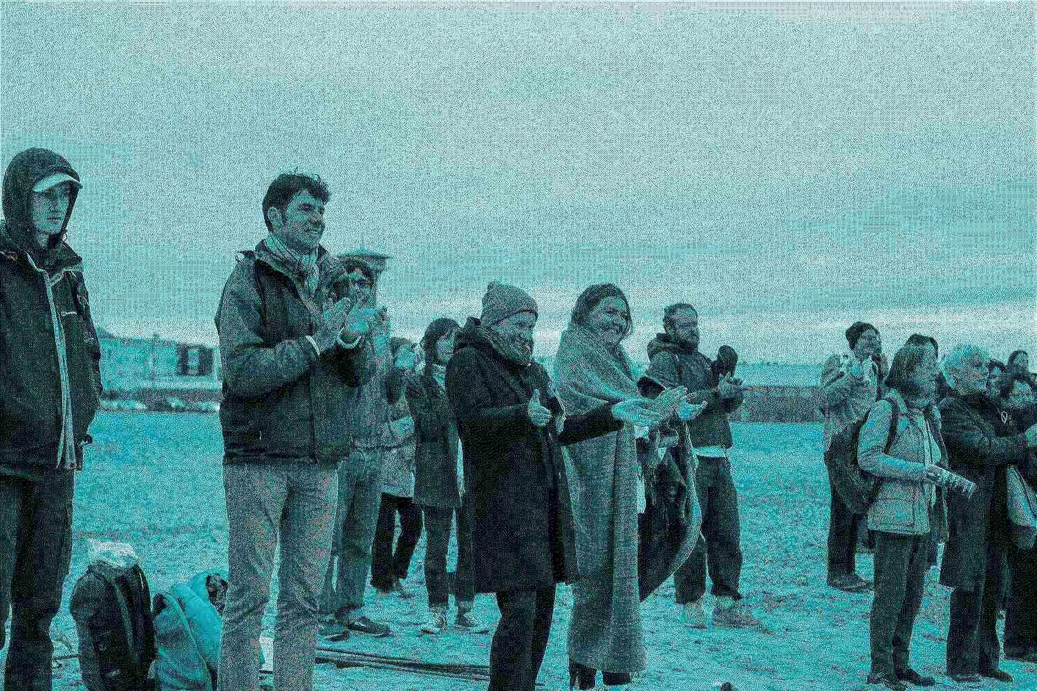 Crowd on the beach for Yarmonics